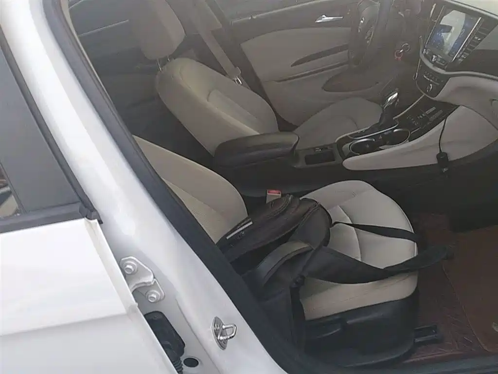 Buick Verano 2018 Sedan 15S Automatic Progressive фото 25