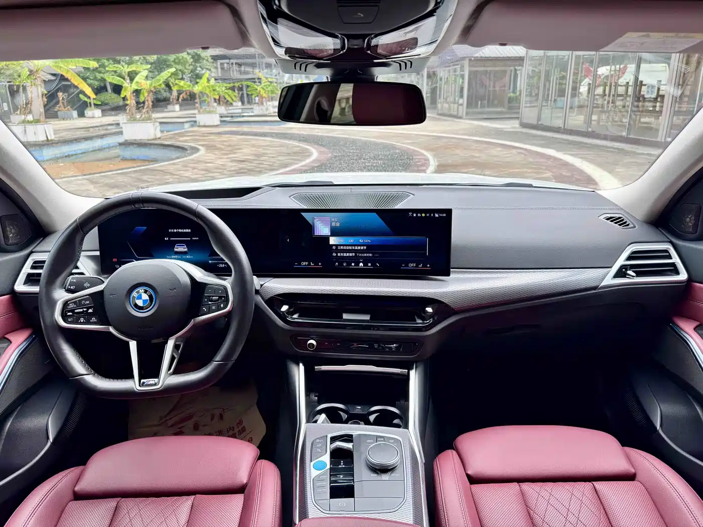 BMW i3 2025 2025 eDrive 40 L Shadow Night Sport Package