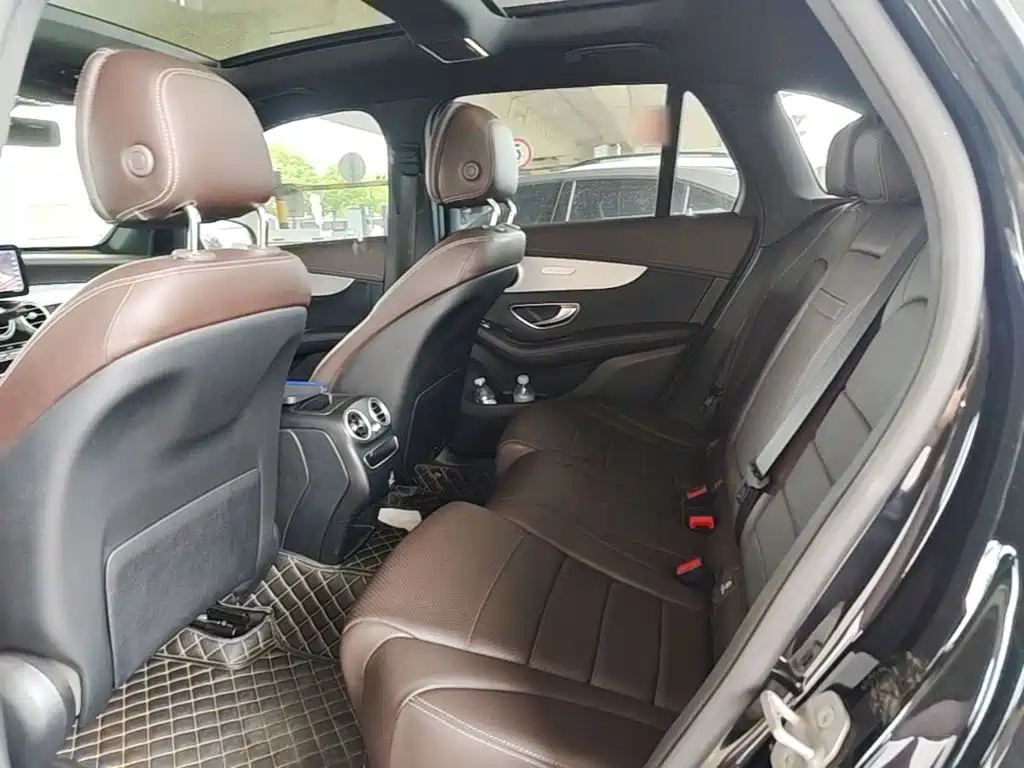 MERCEDES-BENZ GLC