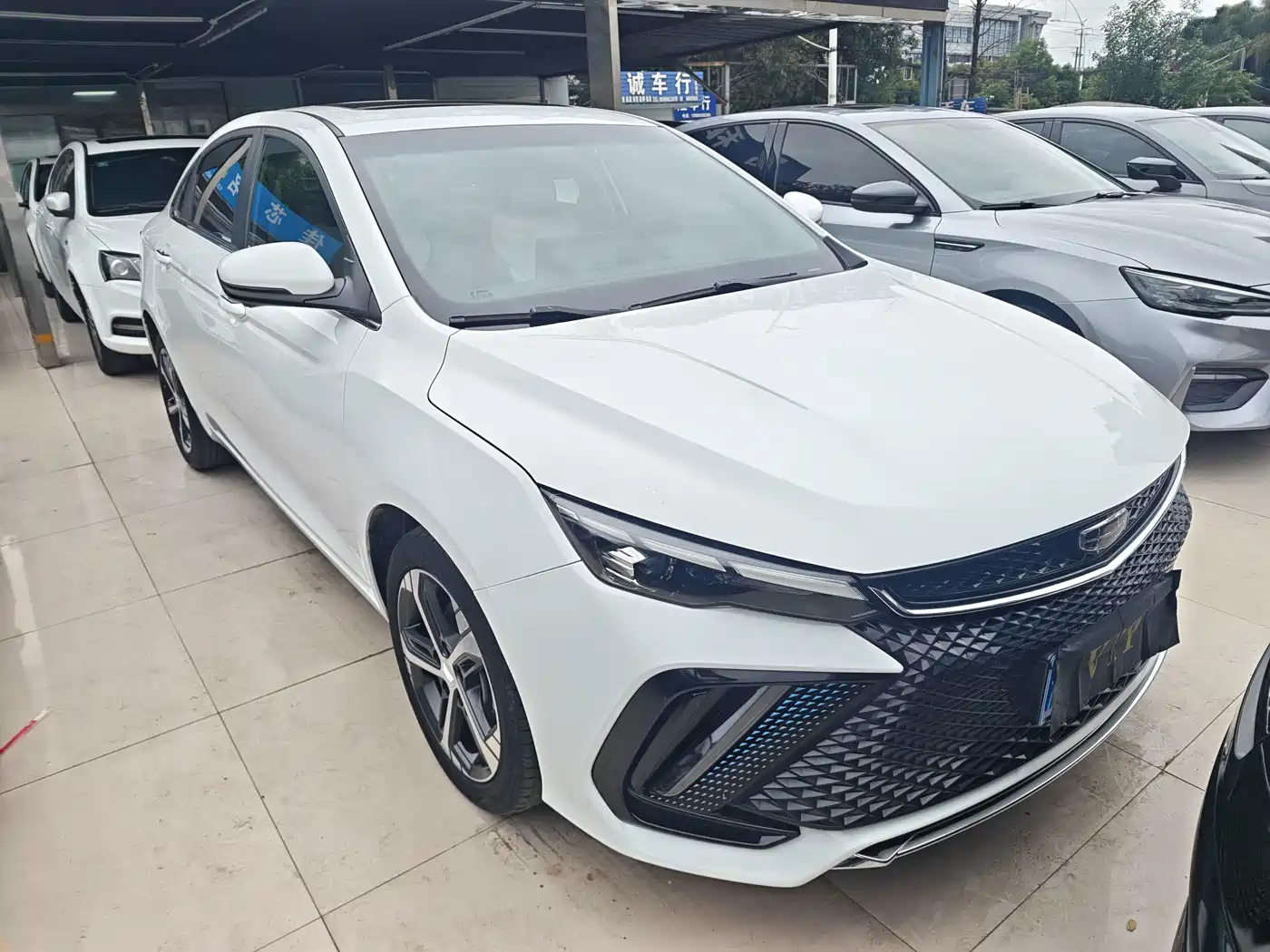 2022 Geely Emgrand L