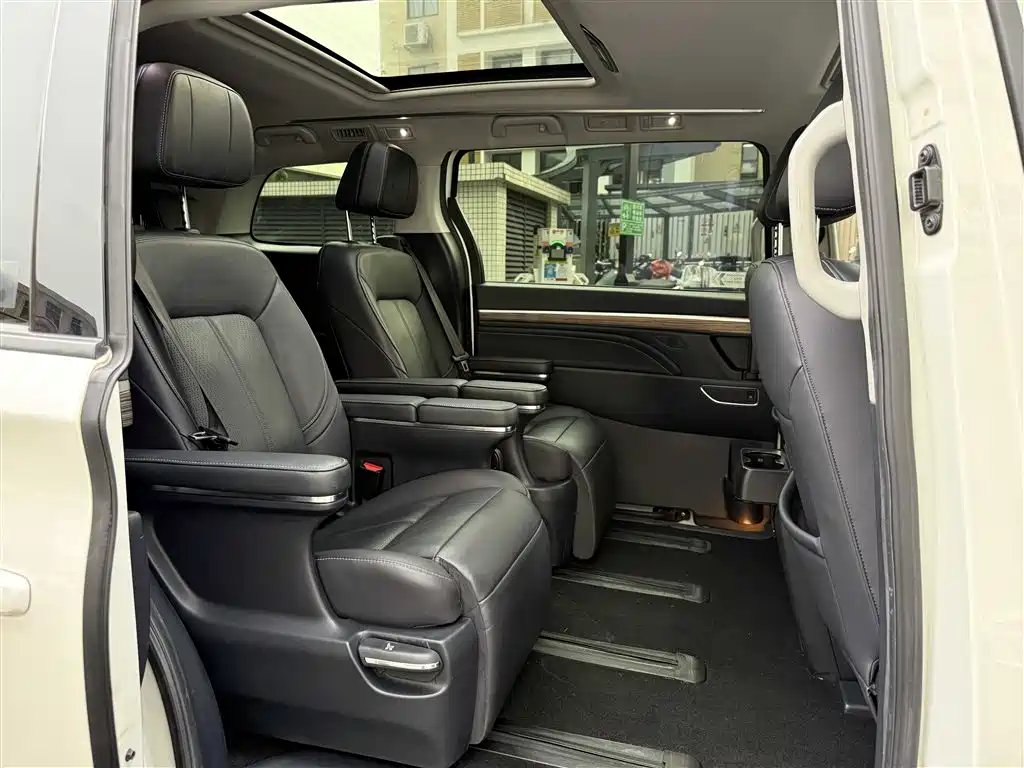 GAC Trumpchi Trumpchi M8 2021 Master Series 390T Ultimate Edition фото 20