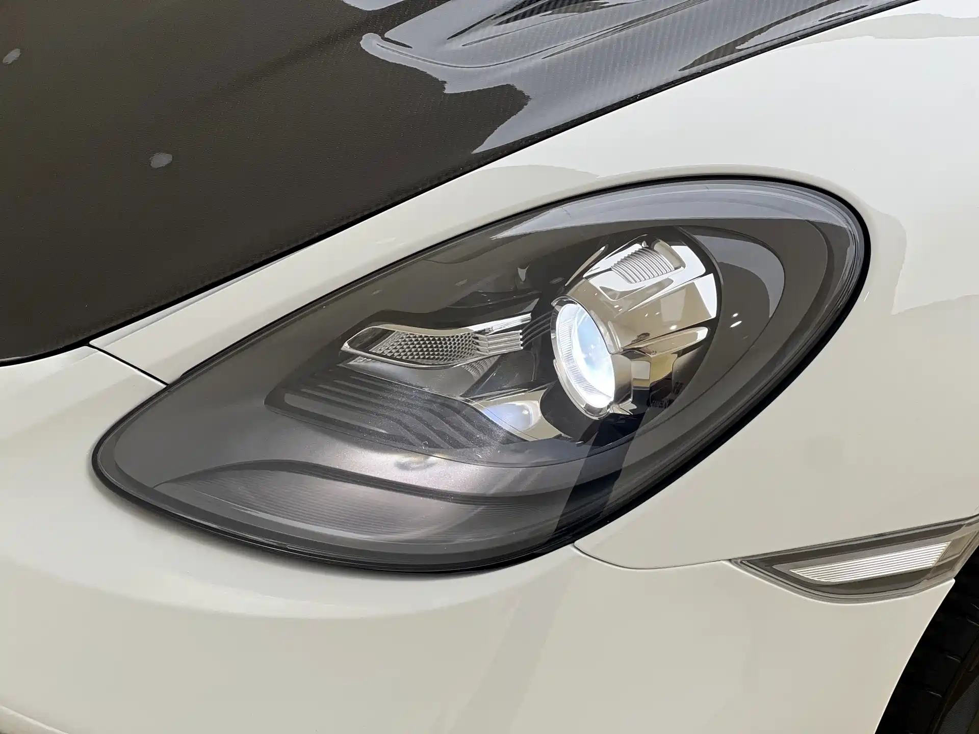 Photo 7 - Porsche 718