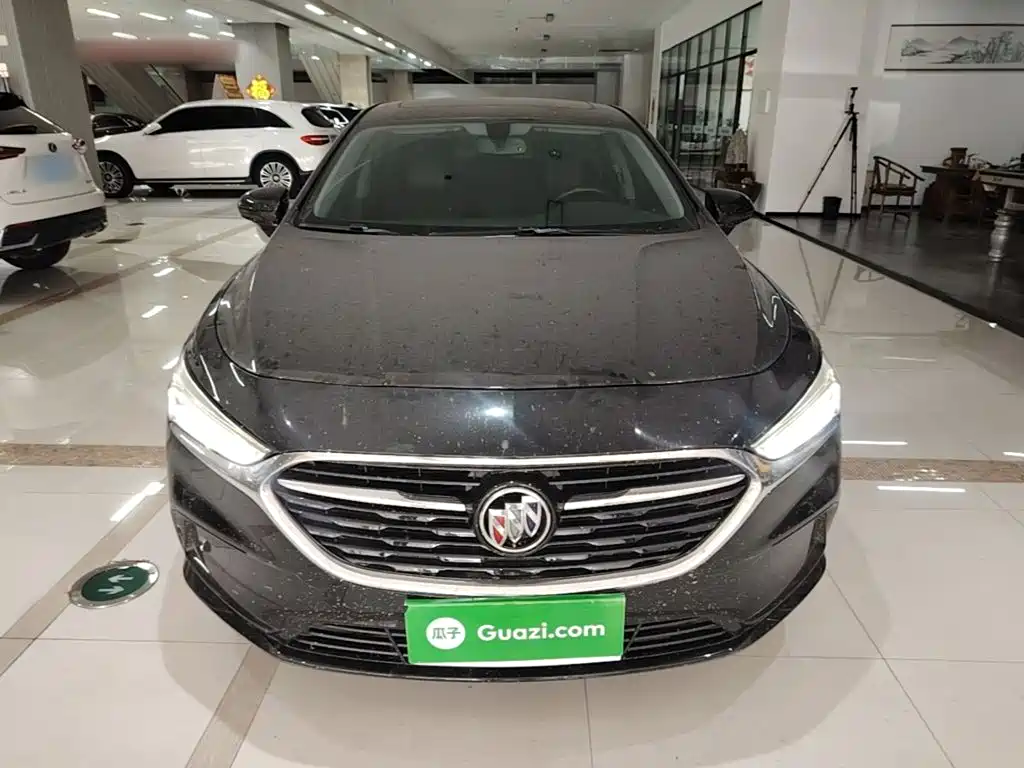 BUICK LACROSSE