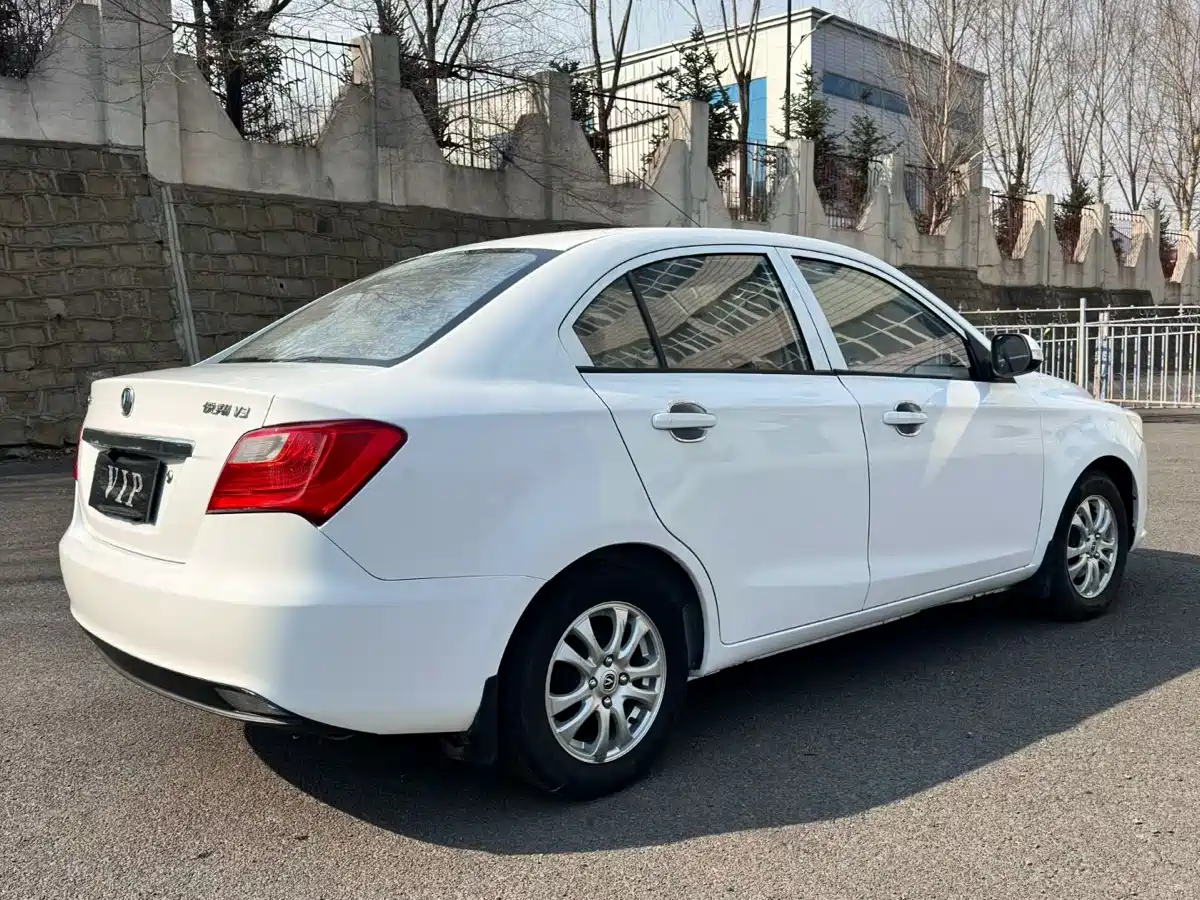 Changan Yuexiang V3 2016 2015 1.4L Manual Happiness Model China IV