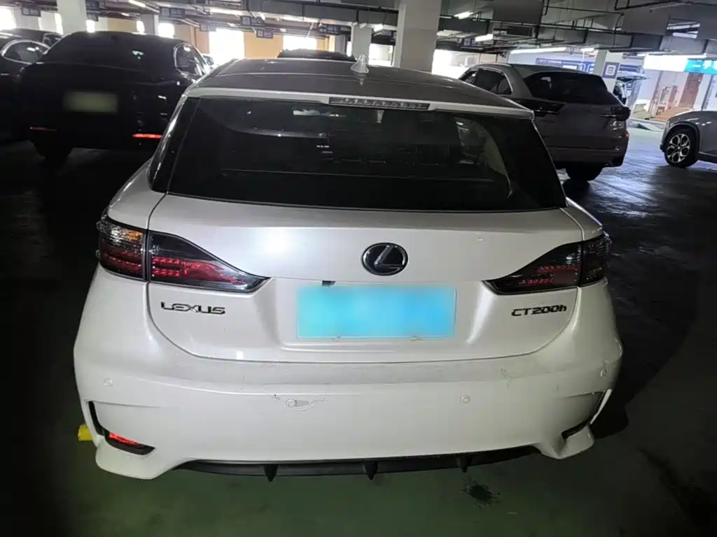 Lexus CT 2017 2014 CT200h Elite Monochrome