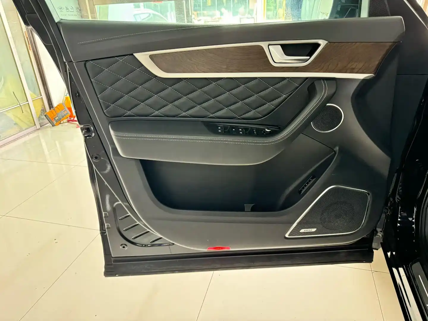 Фото 3 - Hongqi HS7