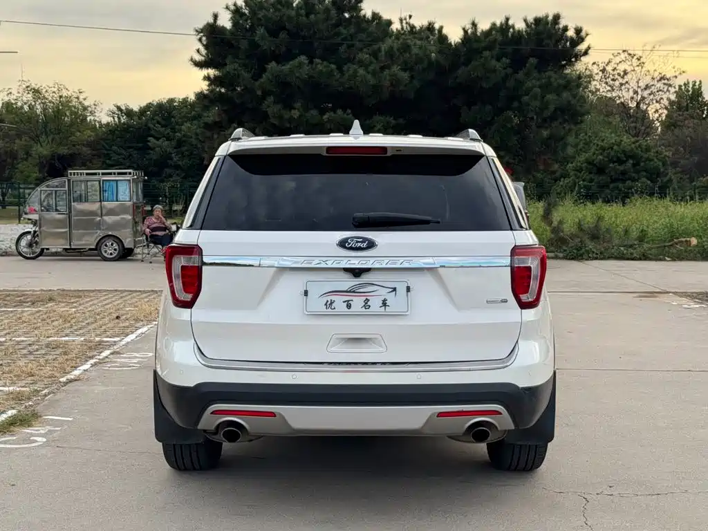 Ford Explorer (Import) 2017 2017 2.3T Trend Edition
