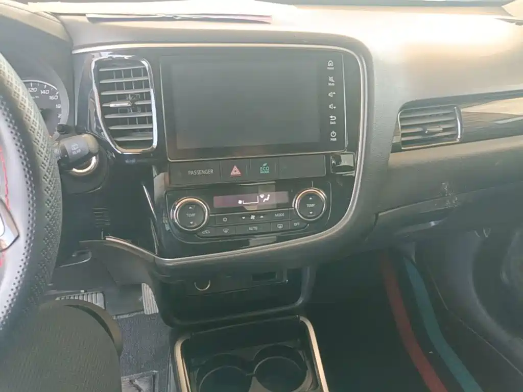 Mitsubishi Outlander 2017 2017 2.0L 2WD Glory 5-seater