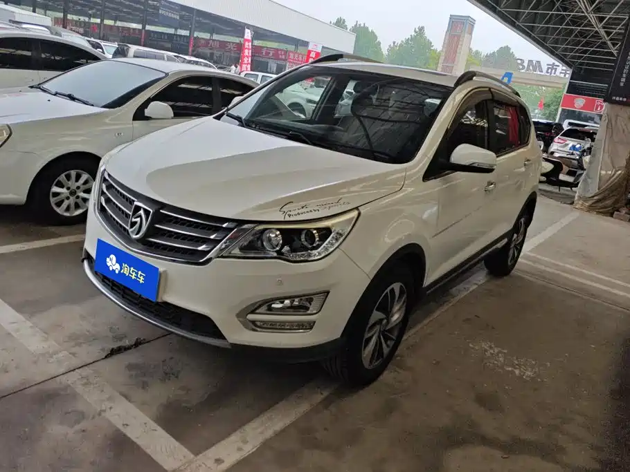 Фото 1 - Baojun 560