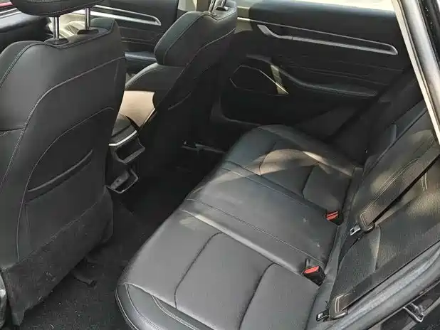 Фото 6 - Geely Emgrand