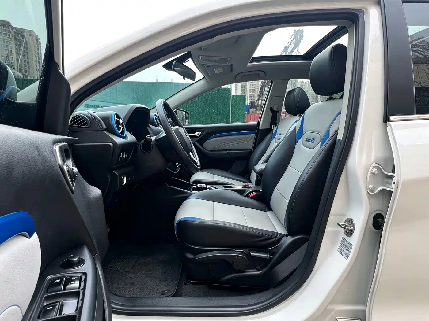 Soueast DX3 New Energy 2018 2018 EV400 Flagship Edition