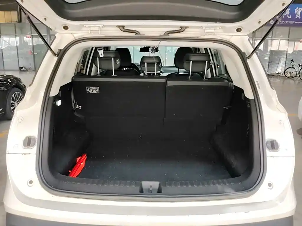 Baojun 530 2019 2018 1.5T Manual Premium Model China V