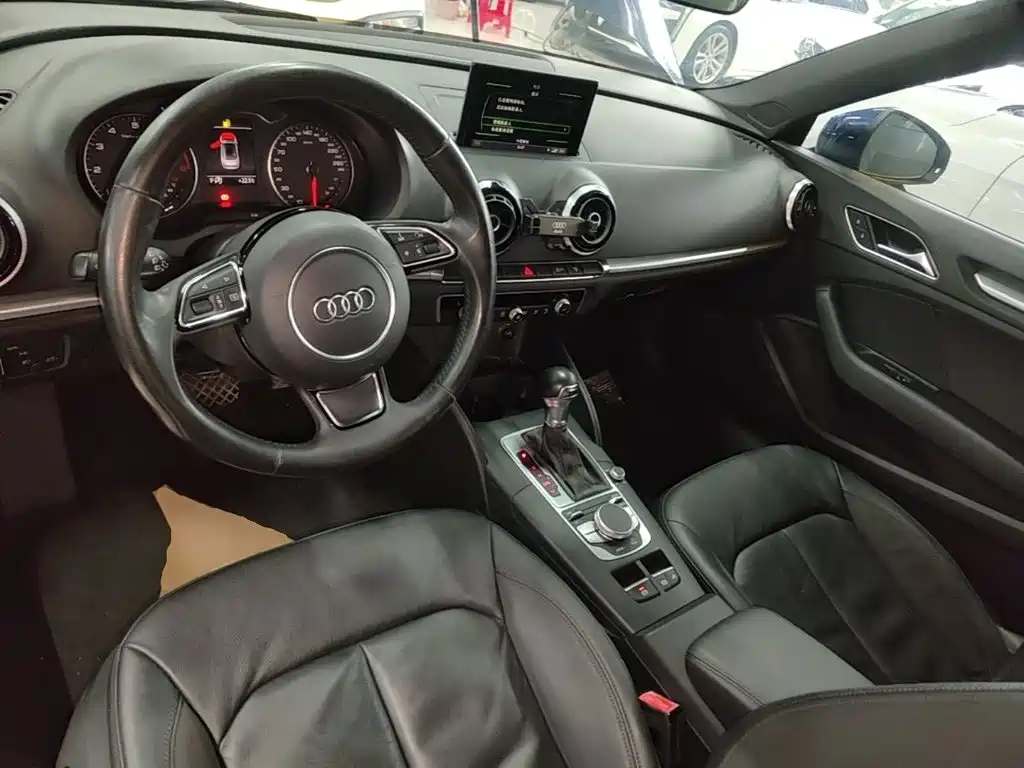 Фото 10 - Audi A3 (Import)