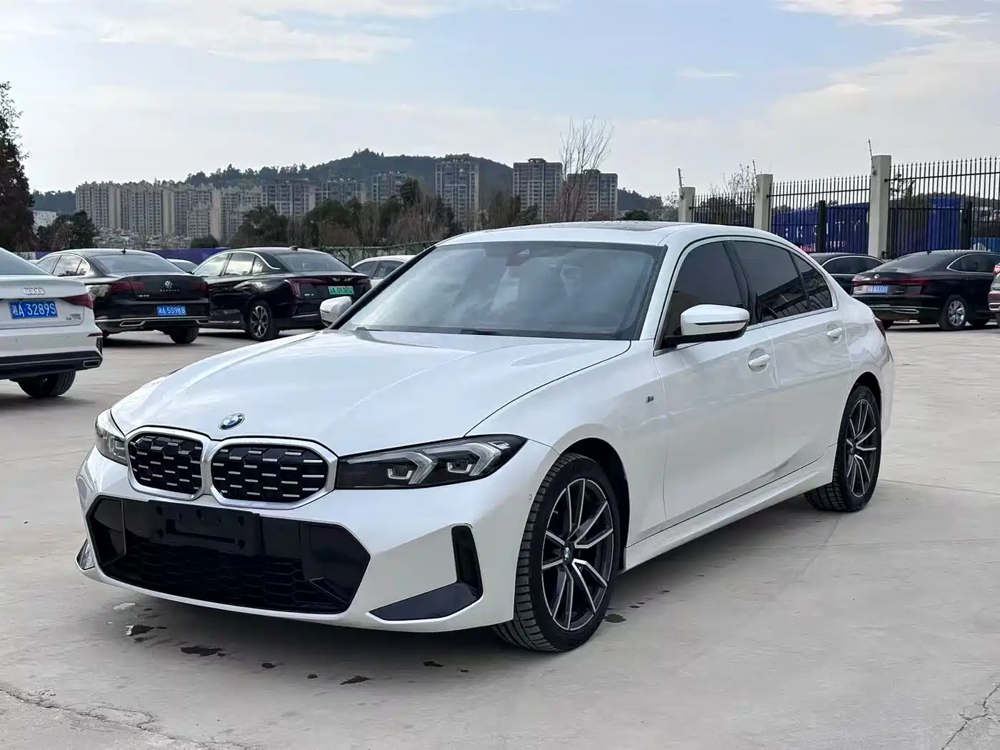 BMW 3 Series 2023 325Li M Sport Package