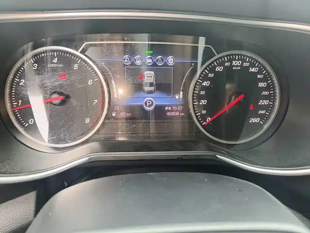 Hongqi H5 2022 Classic 1.8T Auto Smart Connect Flag Rhythm Edition — фото 4