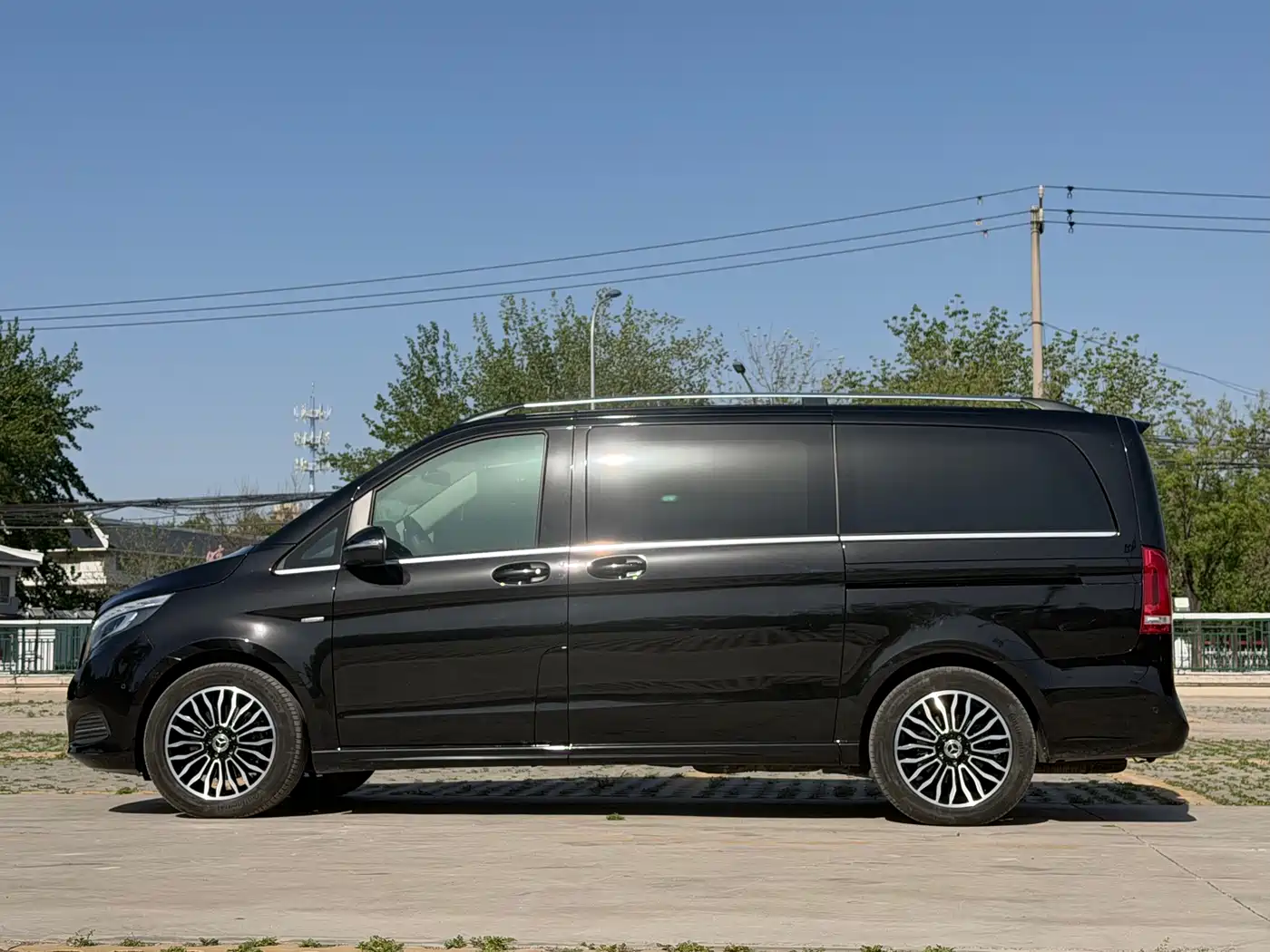 Mercedes-Benz V-Class 2018 V 260 Premium Edition China VI фото 2
