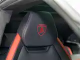 Фото 14 - Lamborghini Urus