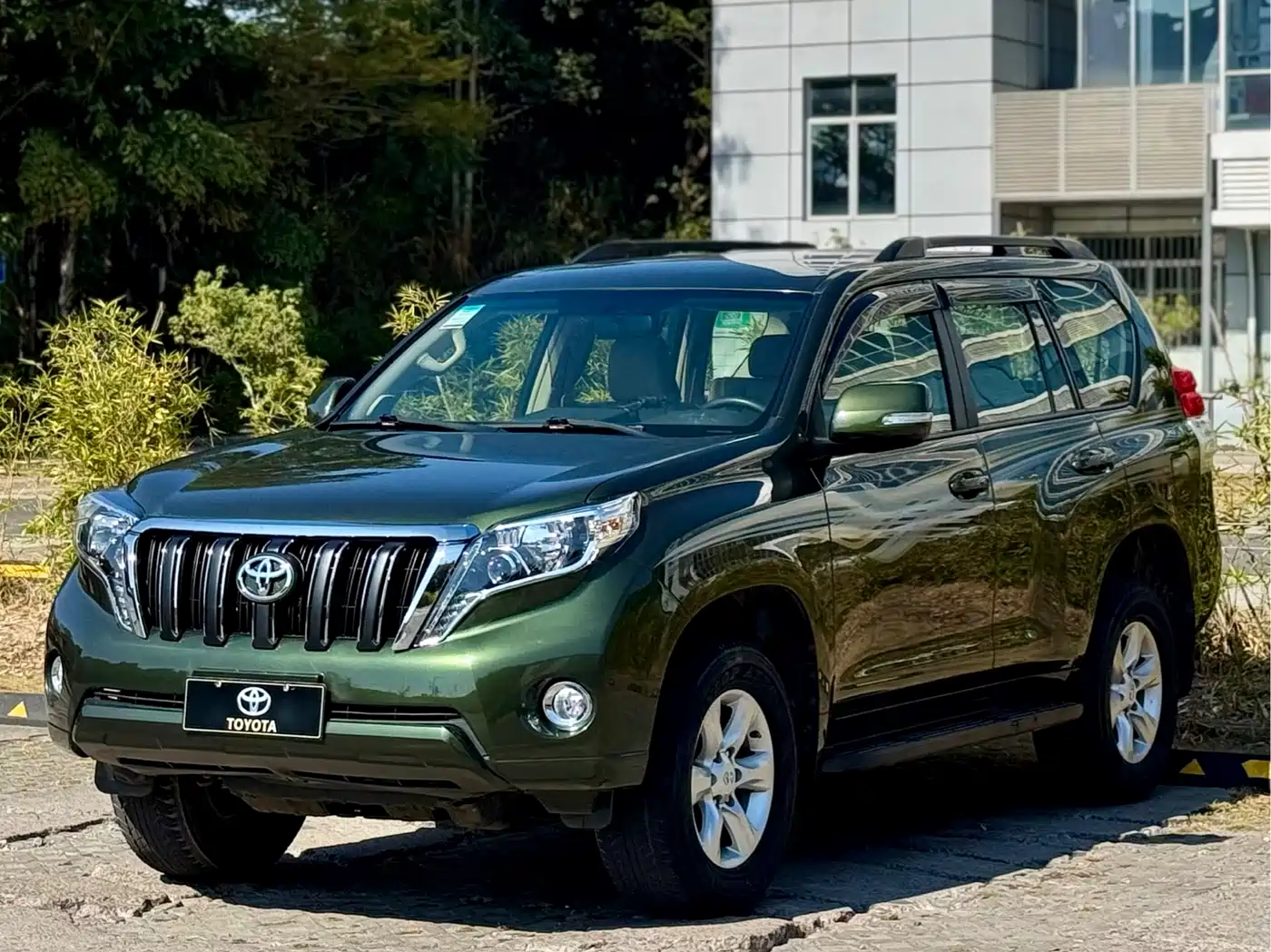 Toyota Prado (Import) 2010 2.7L Auto Luxury