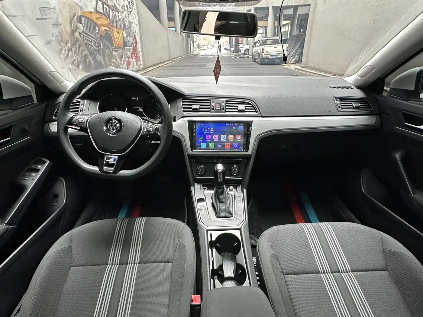 Volkswagen Lamando 2017 230TSI DSG Trend Edition фото 6