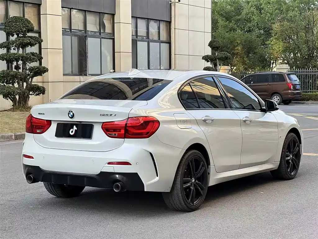 BMW 1 Series 2021 Facelift 125i M Sport Shadow Edition фото 6