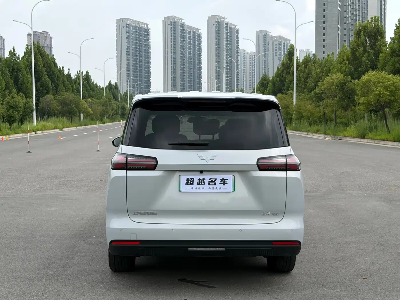Wuling Motors Xingguang 730 New Energy 2025 2025 Model Plug-in Hybrid Base Version