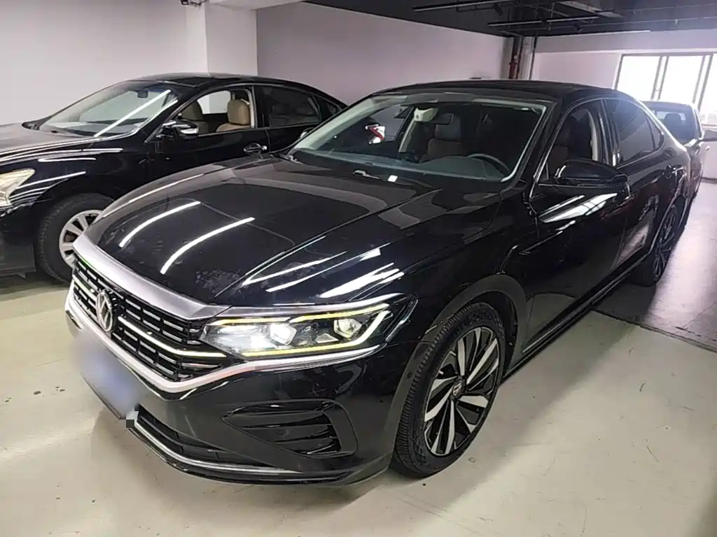 Photo 2 - Volkswagen Passat