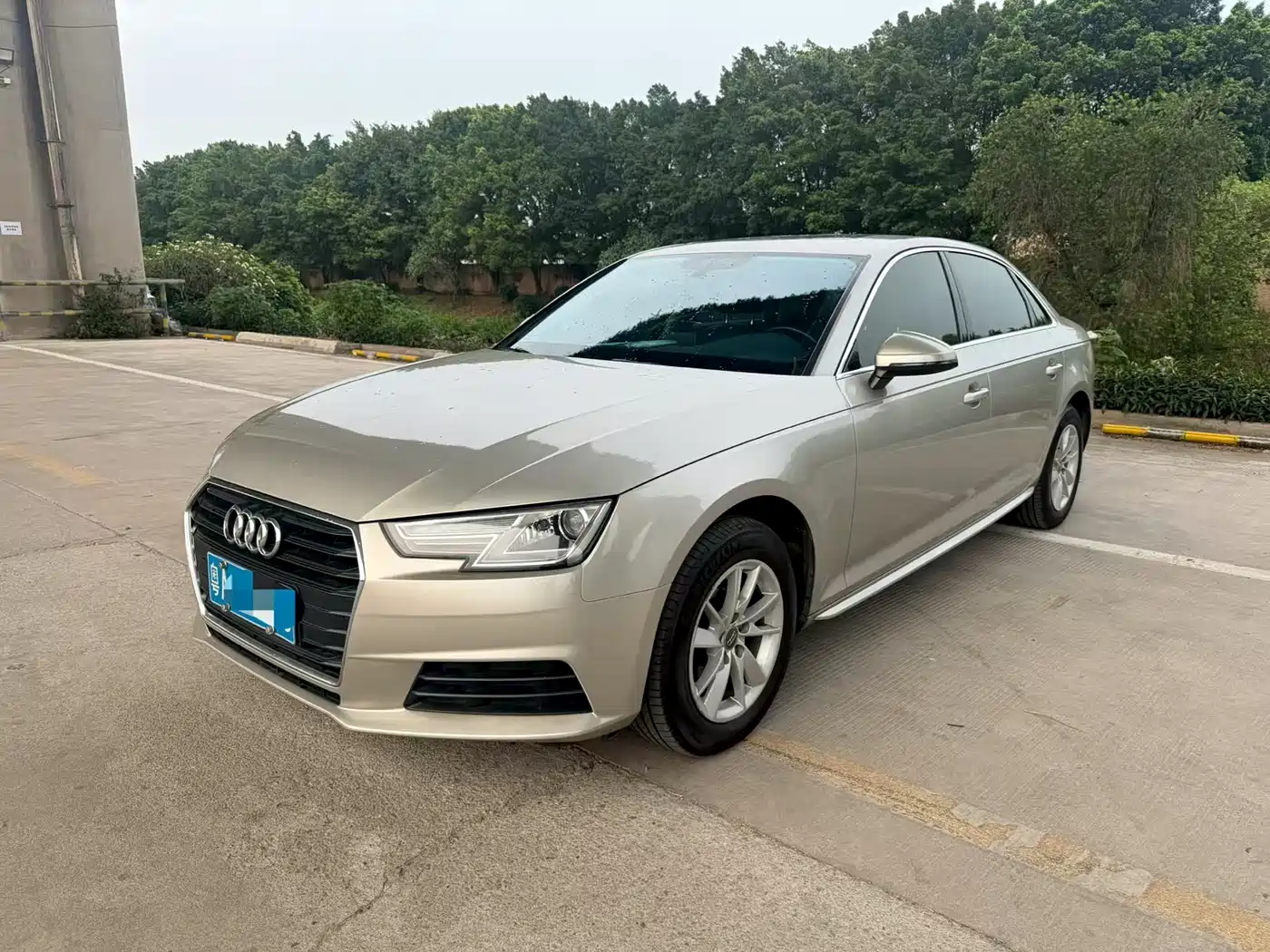 Audi A4L 2017 40 TFSI Progressive