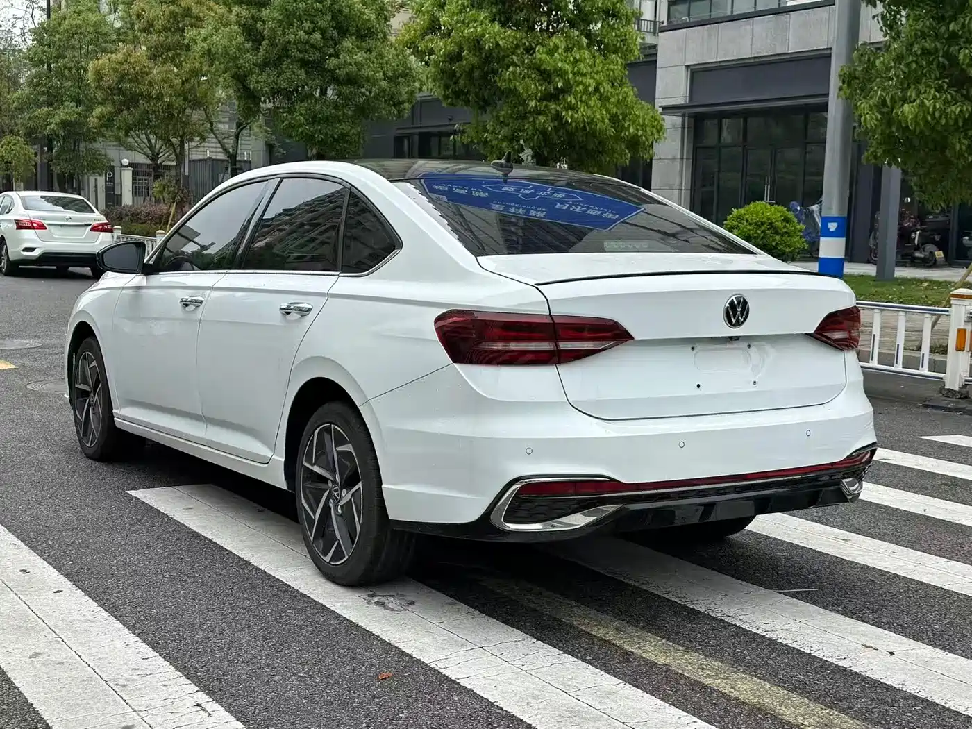 Volkswagen Lavida 2023 Model 280TSI DSG Starlight Eternal Edition фото 5