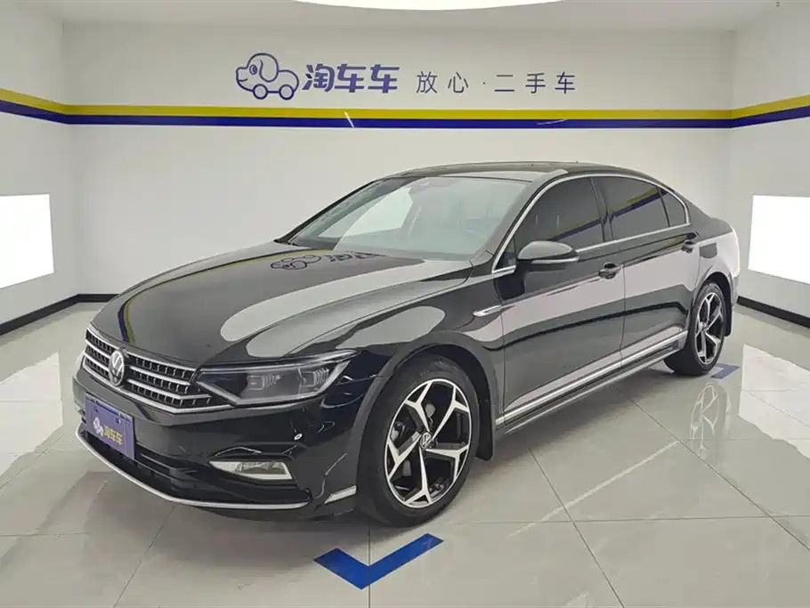 Volkswagen Magotan 2023 Model 2 Million Commemorative Edition 330TSI DSG Luxury