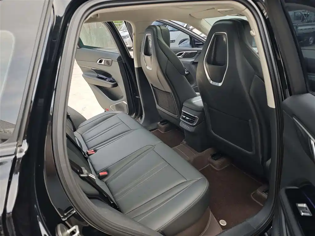 Hongqi HS3 2023 1.5T 2WD Virtue Edition фото 9