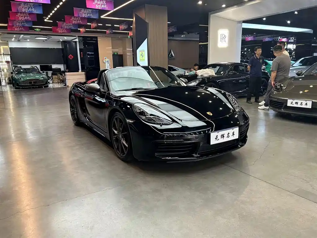 Porsche 718 2019 Boxster T 2.0T фото 3