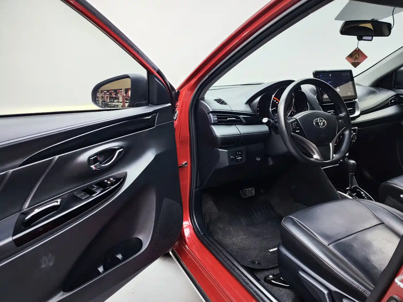 Toyota Yaris, миниатюра 10