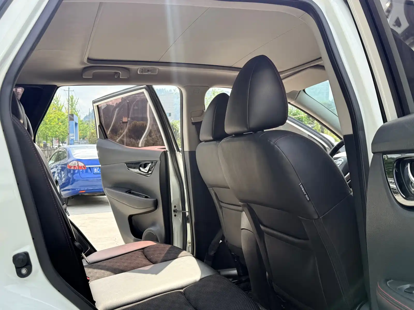 Фото 8 - Nissan Qashqai
