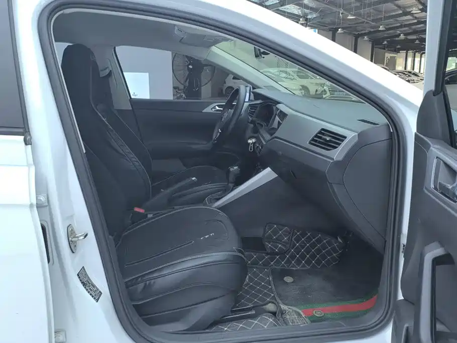 Volkswagen Polo 2023 2023 Facelift Plus 1.5L Auto Joyful Living Edition