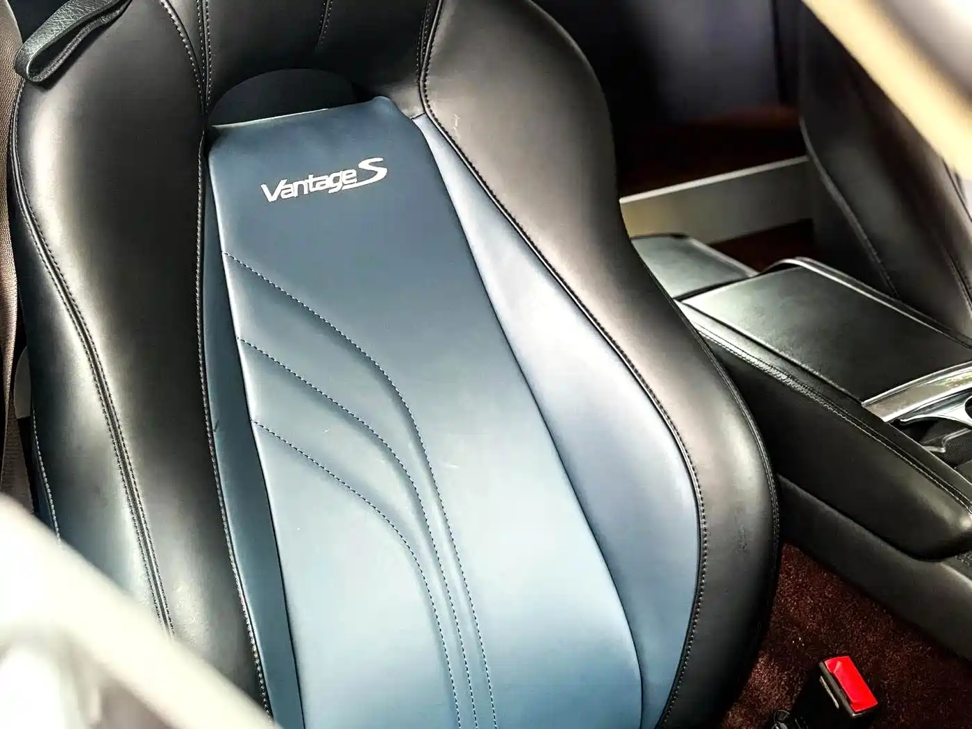 Aston Martin Vantage 2013 2012 4.7L S Coupe