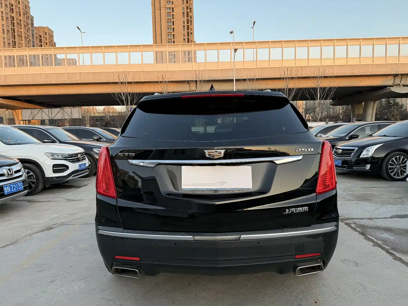 CADILLAC XT5