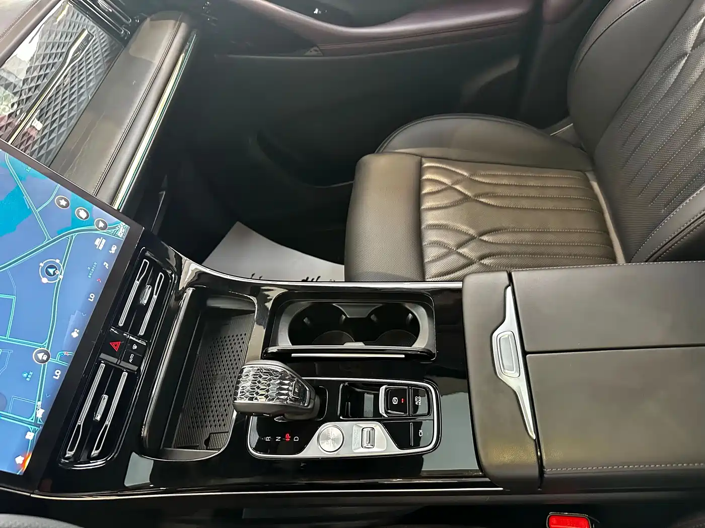 GAC Trumpchi Trumpchi M8 2024 Master Series Super Hybrid фото 6