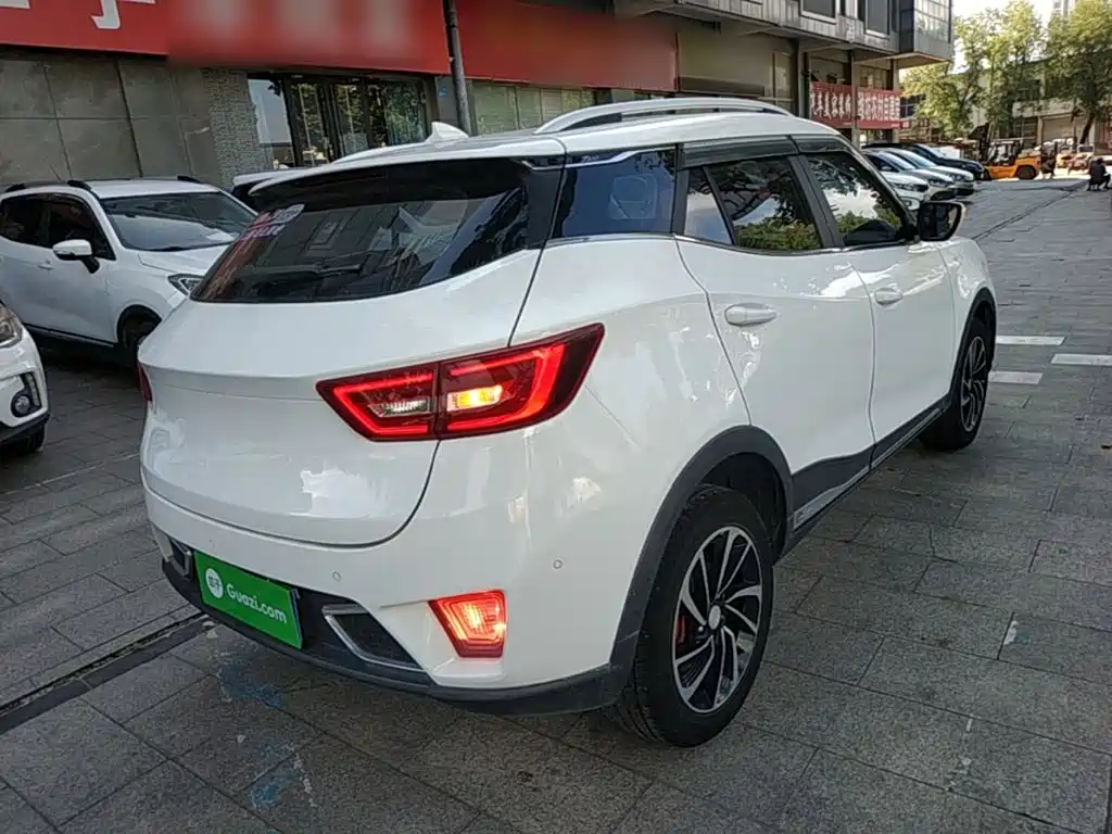 Zotye T300 2018 2017 1.5T CVT Executive