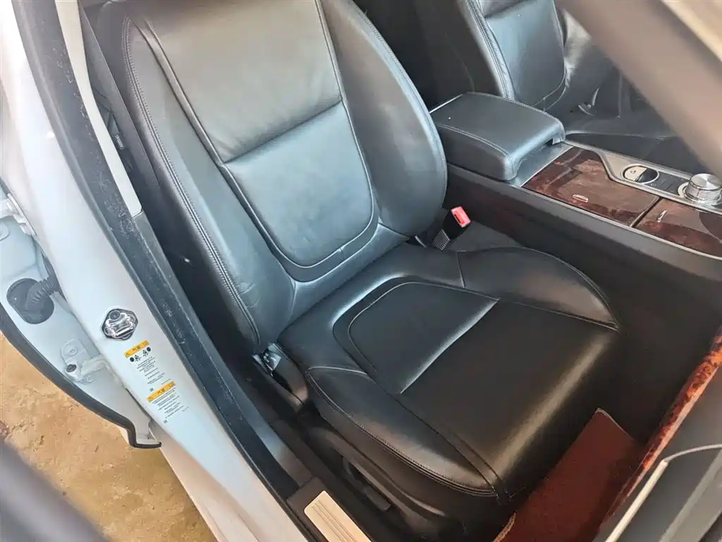 Jaguar XF 2015 2015 XF 2.0T Luxury Edition