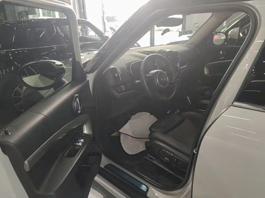 MINI COUNTRYMAN 2022 2022 Facelift 1.5T COOPER Connoisseur