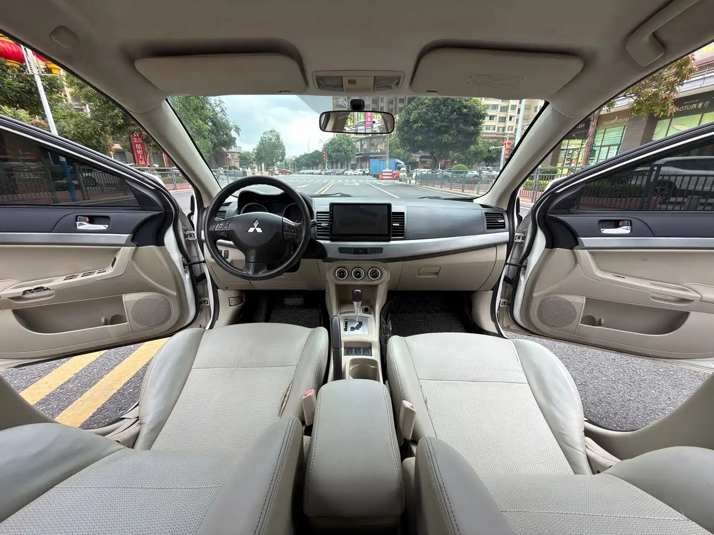 Mitsubishi Lancer EX 2010 Fashion Edition 1.8L CVT Comfort фото 5