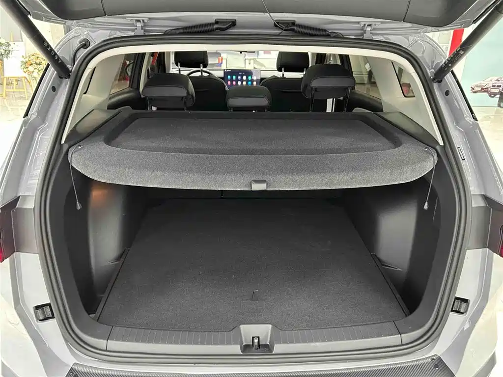 Jetta VS8 2026 2025 Base