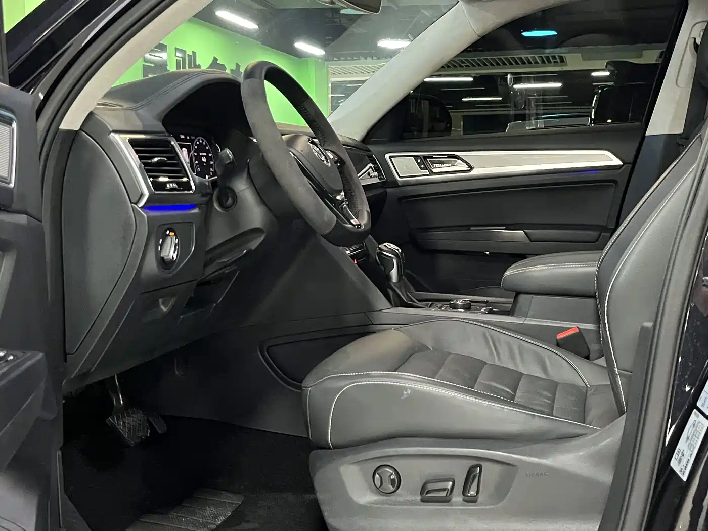 Volkswagen Teramont 2020 Facelift 380TSI 4WD Luxury Edition фото 4