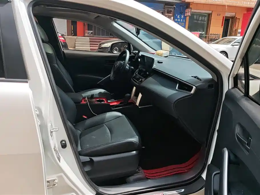 Toyota Corolla Cross 2024 2.0L Elite Edition фото 8