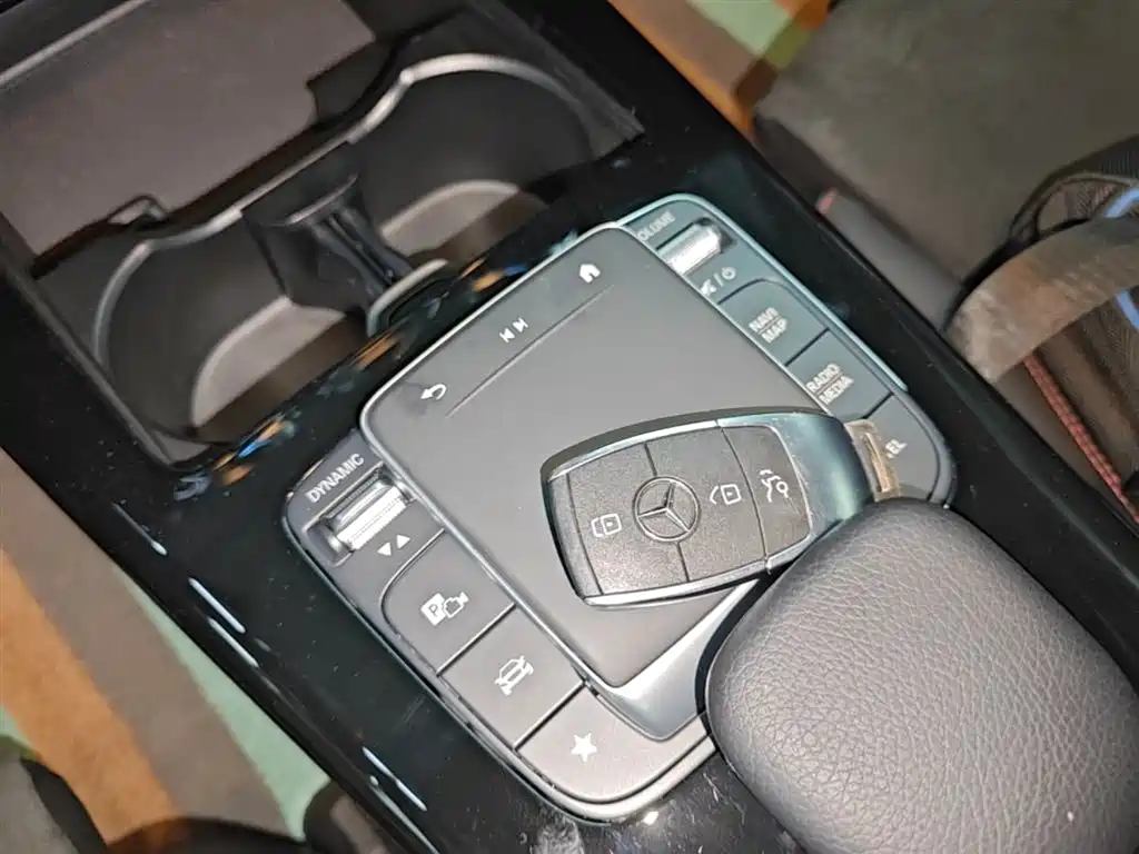 Mercedes-Benz A-Class 2023 A 200 L Fashion фото 9
