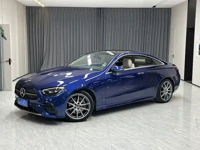 Mercedes-Benz E-Class E 260, купе