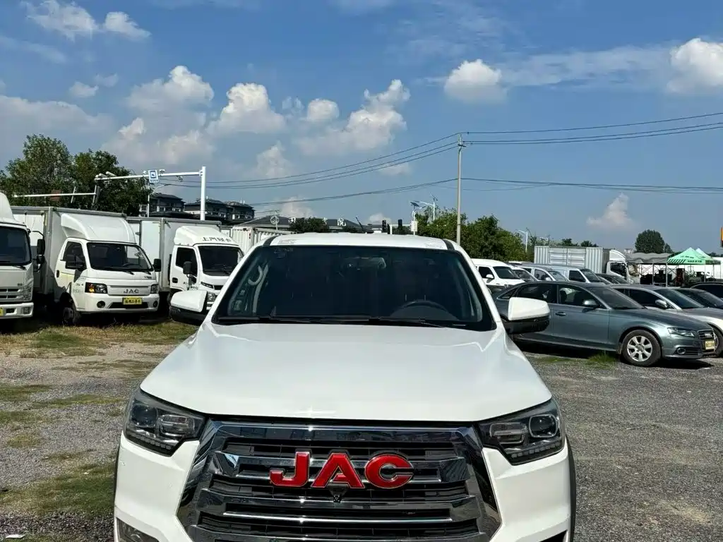 JAC Motors JAC T8 2018 2018 Model 2.0T Diesel 2WD Luxury Large Double HFC4DB2-1D1