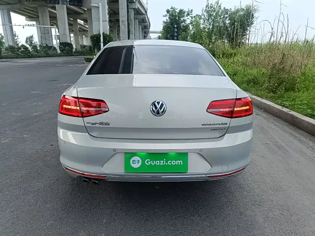 Volkswagen Magotan 2017 330TSI DSG Leading фото 6
