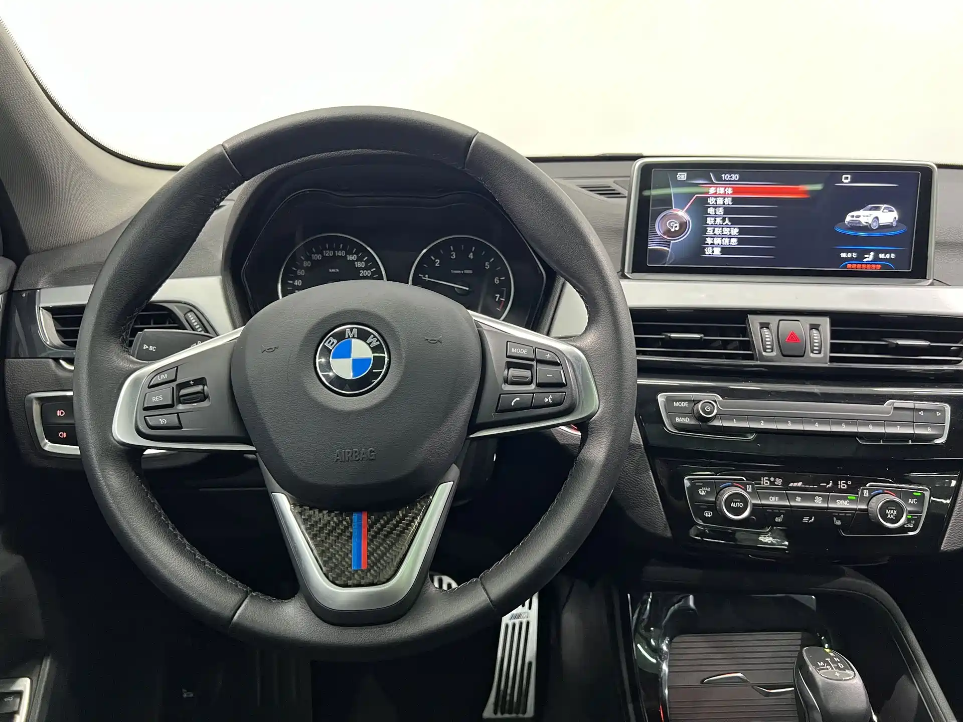 Фото 15 - BMW X1