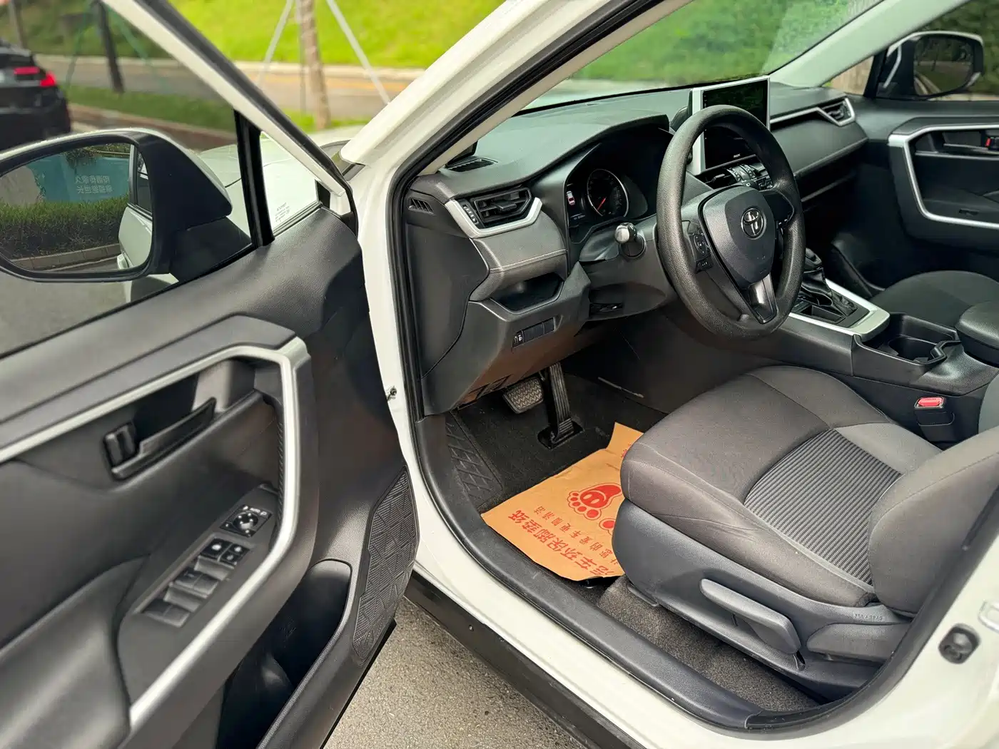 Фото 9 - Toyota Wildlander